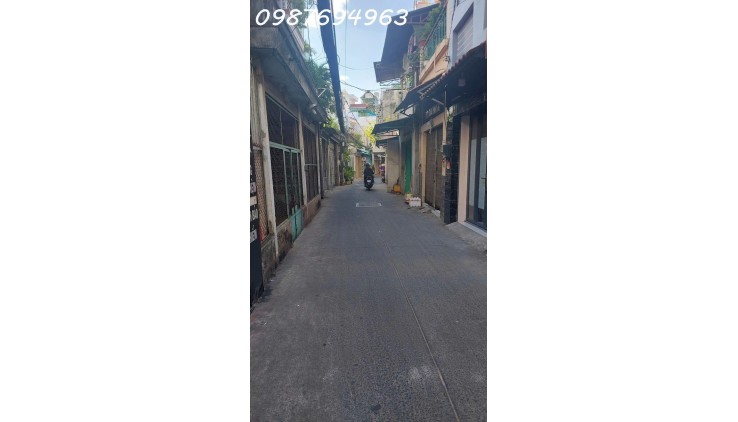 QUẬN 8, BÙI MINH TRỰC - HẺM 4M GẦN TRƯỜNG HỌC, NHÀ ĐẸP DỌN VÀO Ở NGAY - CĂN GỐC ĐẸP KHÔNG LỖI PHONG THUỶ - GIÁ TỐT 4T XÍU